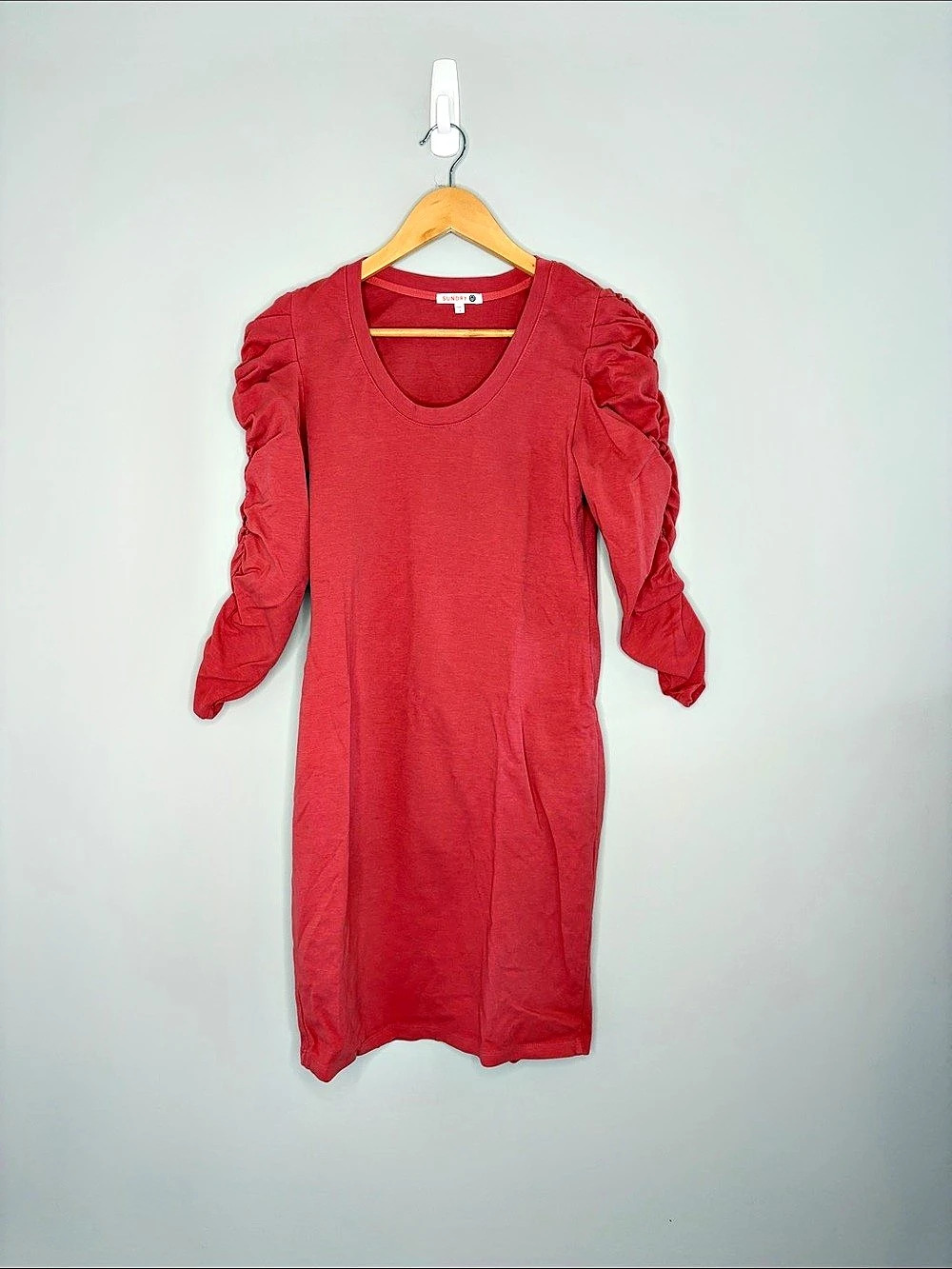 Sundry Ruffled Sleeve Midi Dress in Red Size 1
